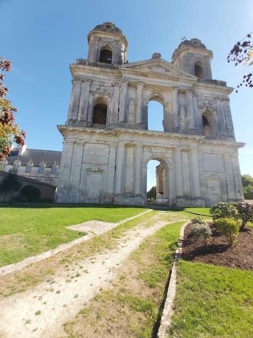 Charmante Charentaise Saint-Jean-d'Angely Exterior foto